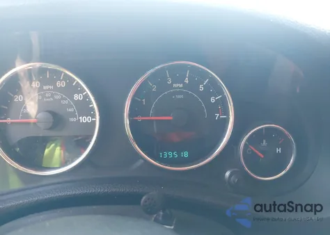 2012 Jeep Wrangler Unlimited Sahara z USA, uszkodzony, nr VIN 1C4BJWEG2CL243519